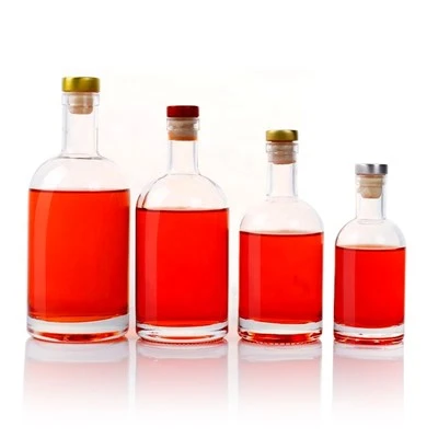Gennemsigtige vodka vinflasker